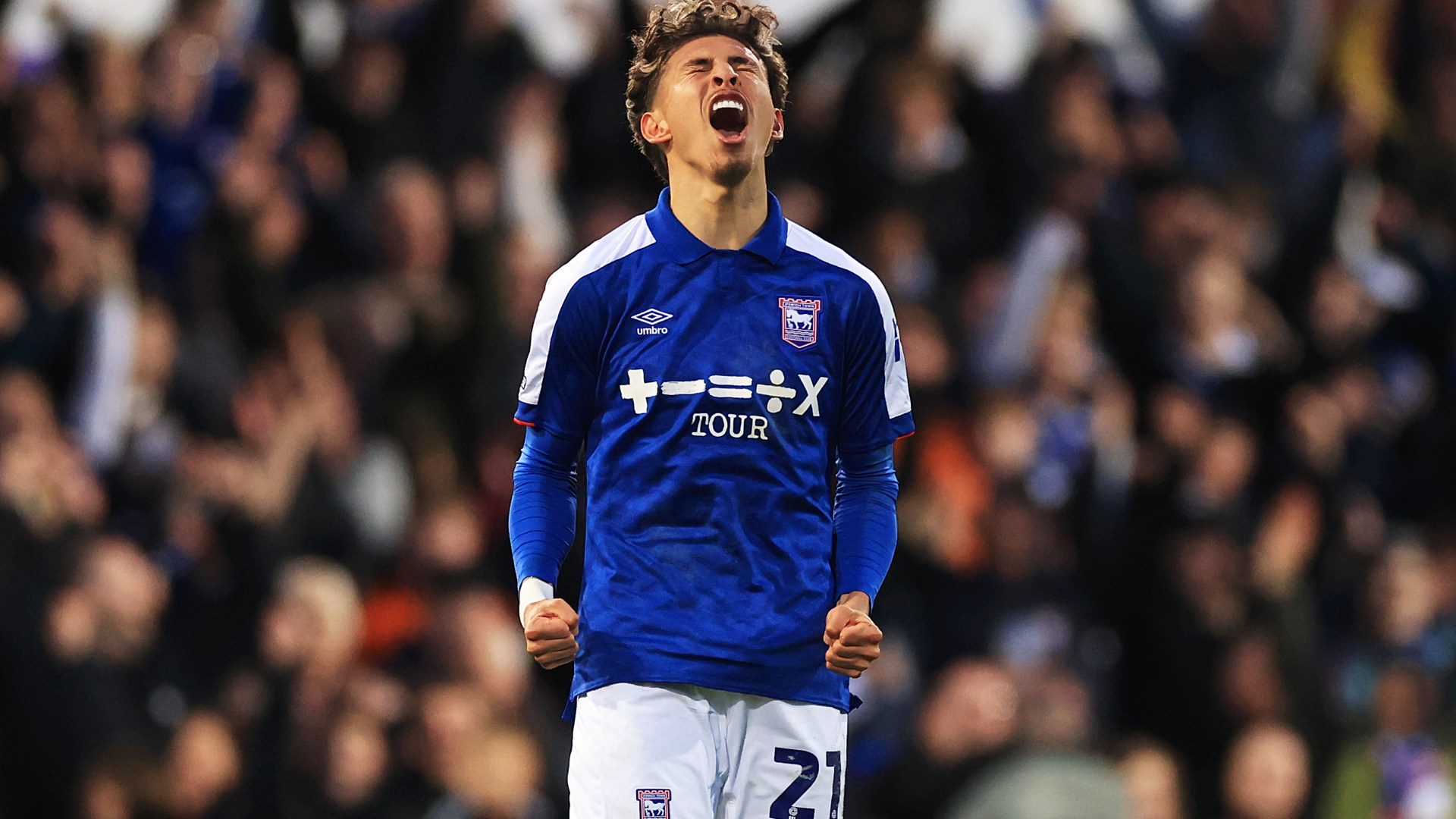 Ipswich produce a ‘huge haymaker knockout’ with injury-time winner to leapfrog Leicester to go top